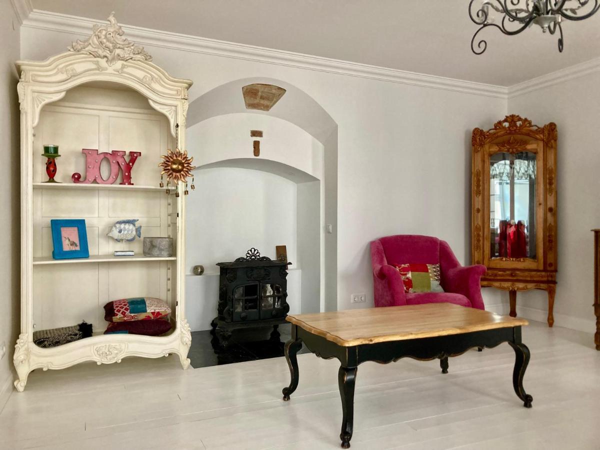 Shabby Chic - Apartment In The Heart Of Vilnius Old Town Luaran gambar